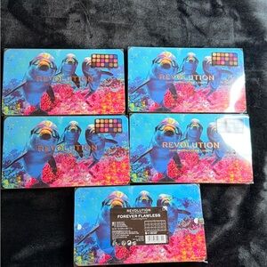 Revolution Vibrant Parrot Eyeshadow Palette Collection